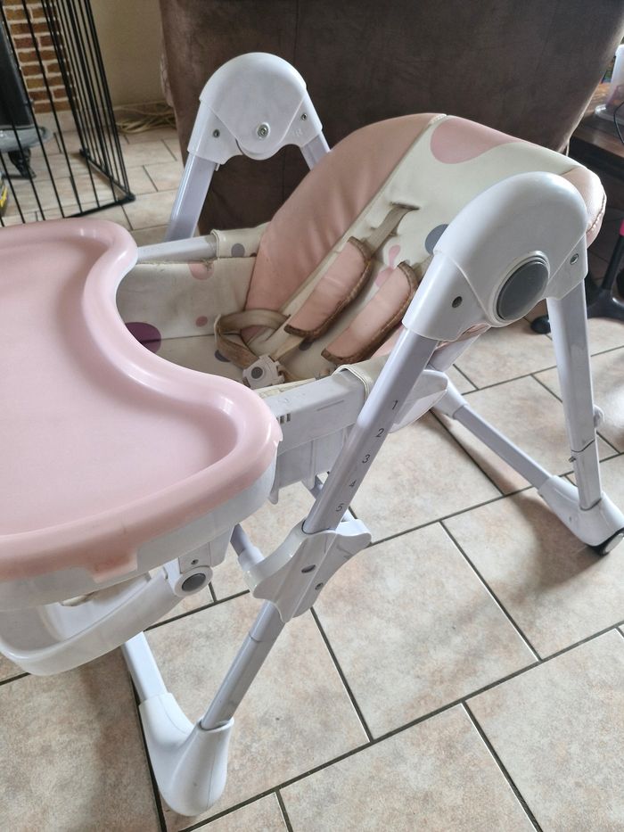 Chaise haute - photo numéro 2