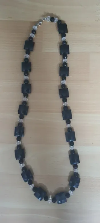 Collier noir