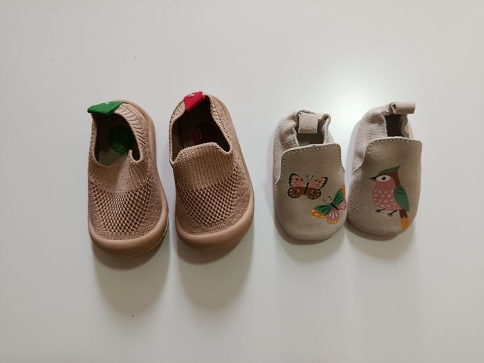 Petites chaussures kickers plus chaussons naissance offerts