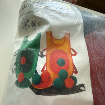 Jeu de tire à balle en mousse avec gilet collant