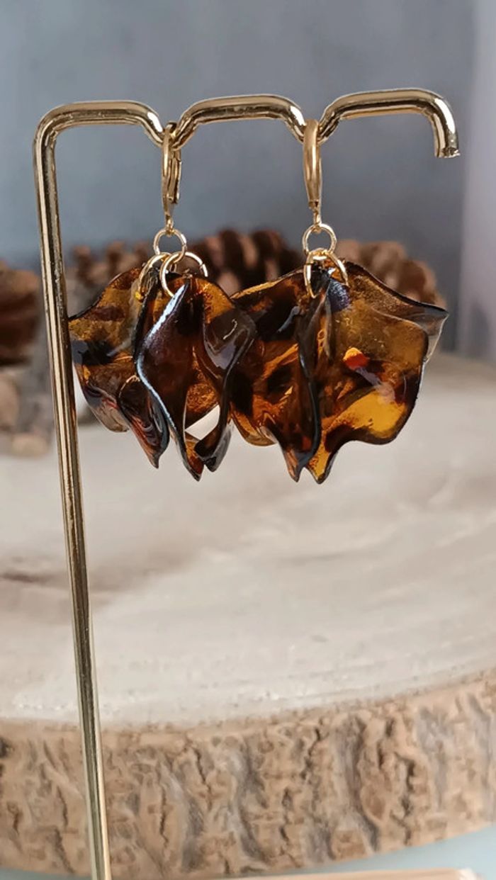 Mini créoles en acier inoxydable et pétales léopard - photo numéro 2