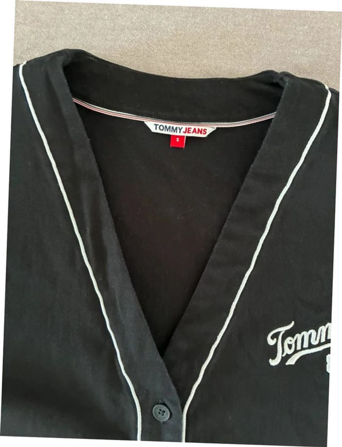 Blouse noir baseball Tommy Jeans Femme taille S en très bon état - photo numéro 4