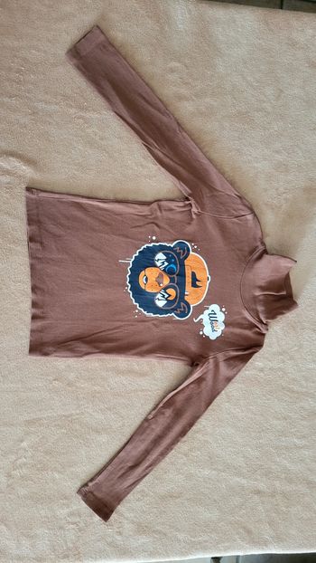 Teeshirt à manches longues et col roulé 8 ans