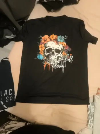 Tee shirt