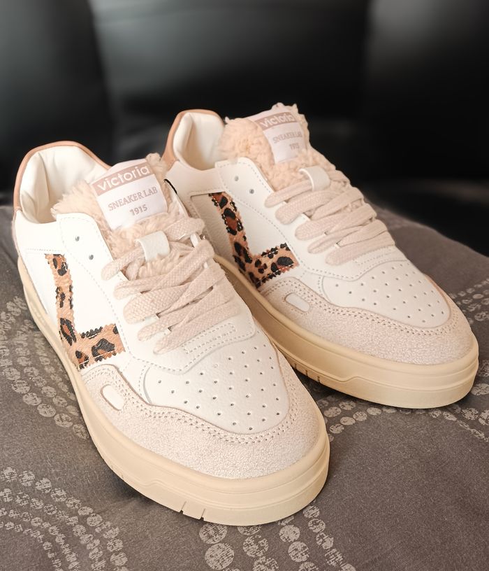 Baskets Femme Victoria, seul efecto piel animal. Pointure 36. Neuves - photo numéro 7