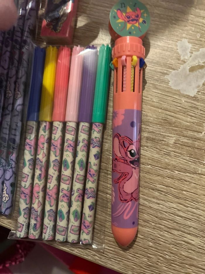 Lot fournitures scolaires stitch - photo numéro 4