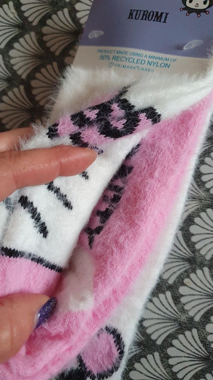 2 paires de chaussettes Cosy socks Hello Kitty et Kuromi taille 37-42 - photo numéro 2