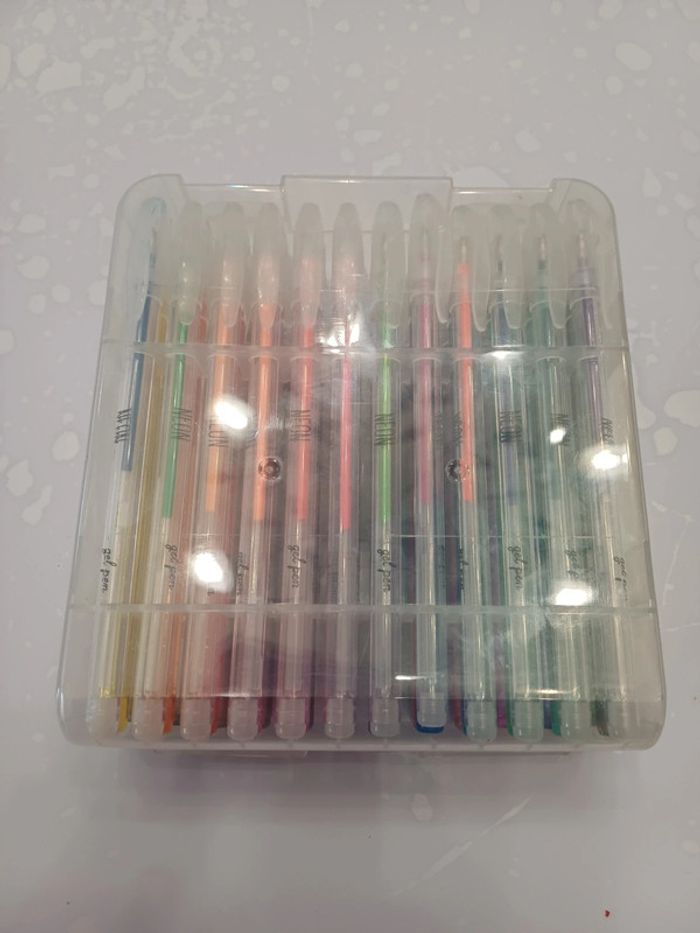 Boîte de 48 stylos gel Action neuf - photo numéro 2