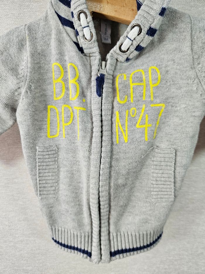 Gilet a  capuche gémo 3 mois - photo numéro 2