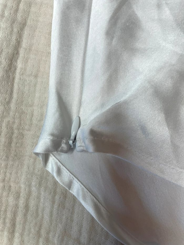 Haut en satin blanc Taille S - photo numéro 3