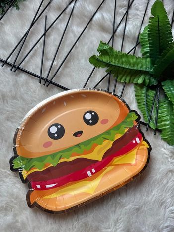 Lot de 8 assiettes en carton - Hamburger