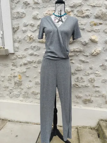 Jolie combinaison femme Zara taille S