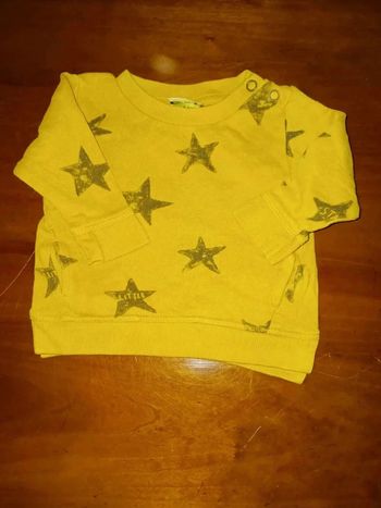 Pull moutarde étoile 3 mois tape à l oeil