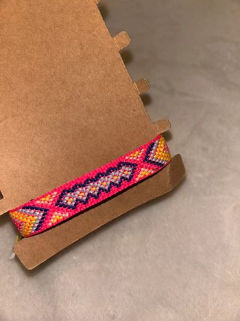 Bracelet tressé été fluo