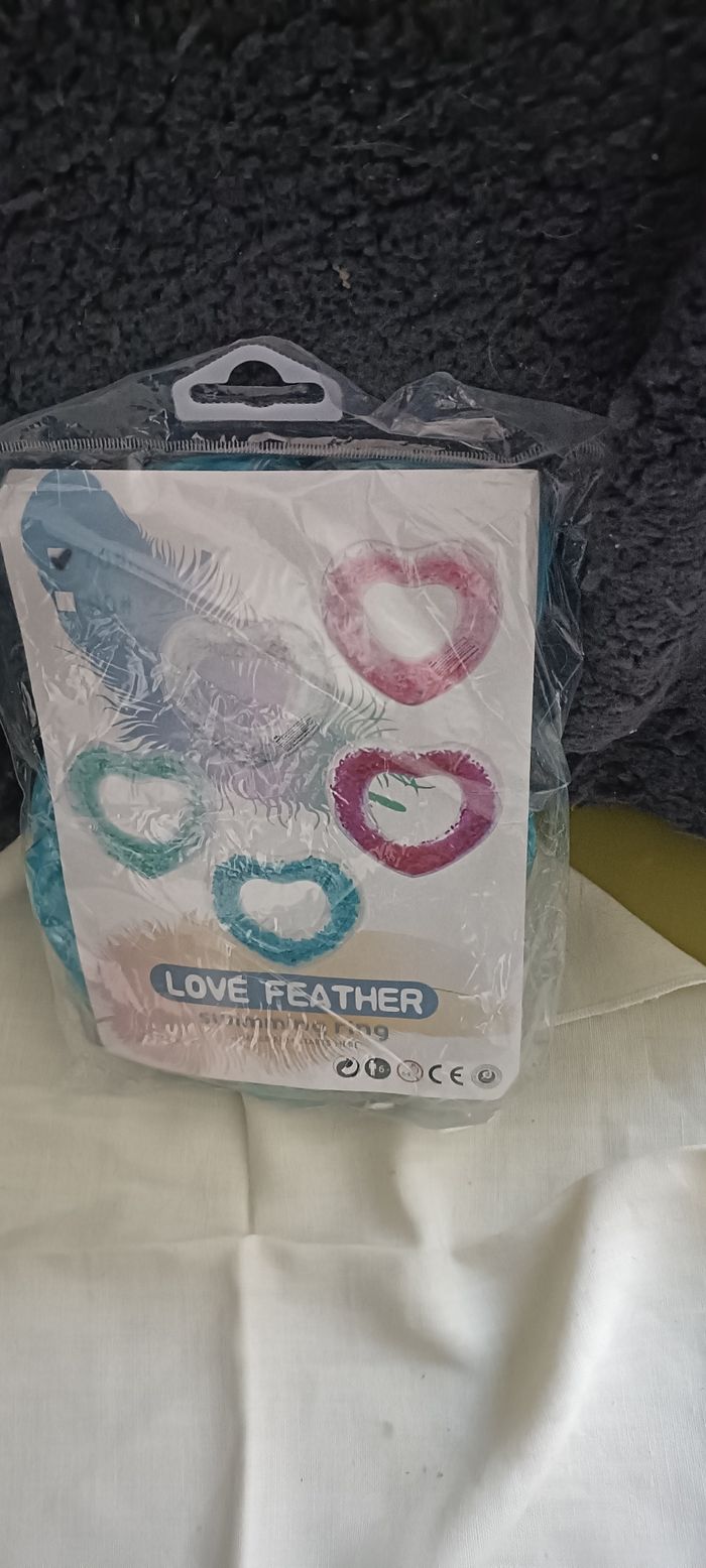 Bouée love Feathers