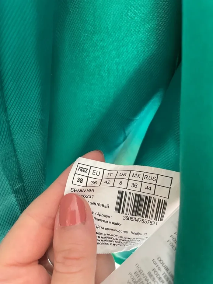 Veste tailleur verte - photo numéro 4