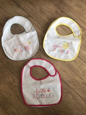 Lot 3 bavoirs plastifiés