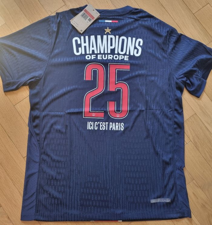 Maillot PSG 2025 finale LDC taille L - photo numéro 3
