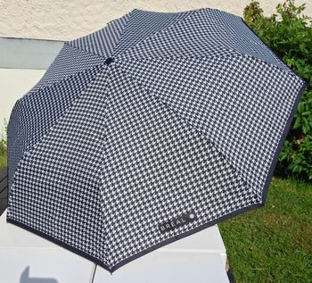 Parapluie 🌂 Pliant Bréal Noir / Blanc 
Logo Breal Neuf