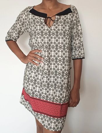 Robe/tunique cache cache T40