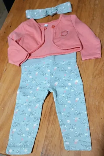 Joli ensemble C&A