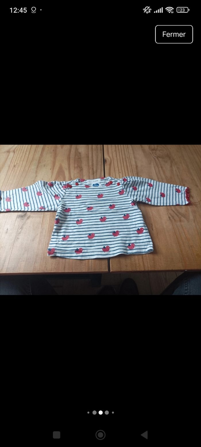 Lot de tes shirt bébé fille est 1 combi short