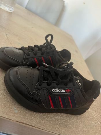 Adidas taille 28