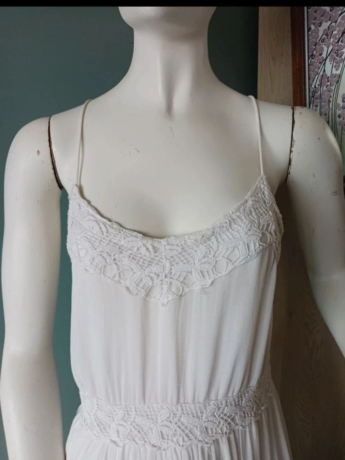 Robe dos nu blanche Zara  XS - photo numéro 3