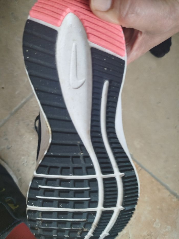 Basket Nike taille 38 - photo numéro 8