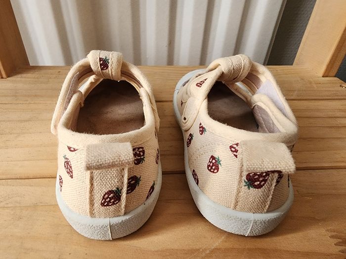 Chaussures fille 22 - photo numéro 3