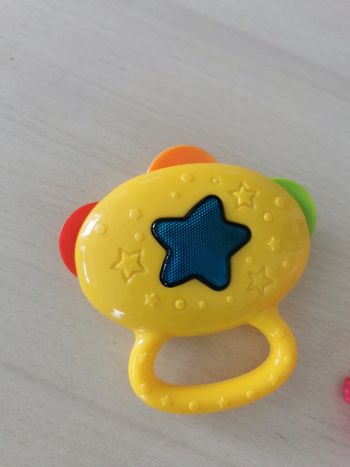 Hochet musical cymbale