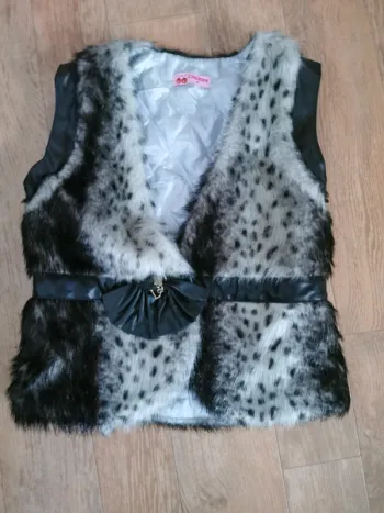 Veste fourrure sans manches