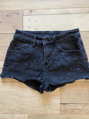 Mini short noir à paillettes