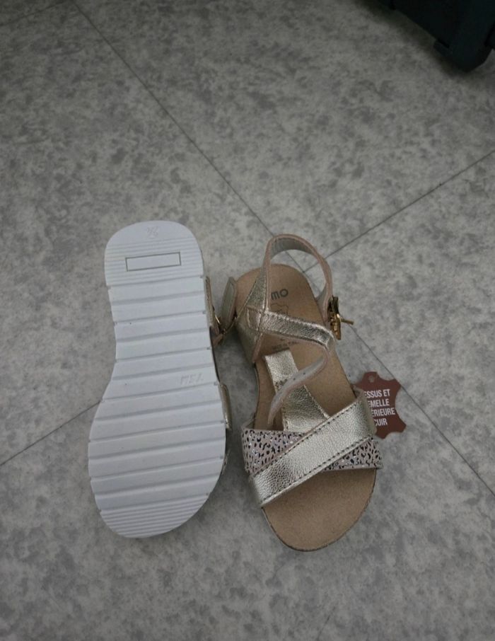 Sandales neuves gemo taille 24 - photo numéro 3