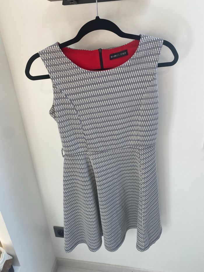 Robe patineuse sans manches taille 36 motif géométrique en TBE 🤍 - photo numéro 1