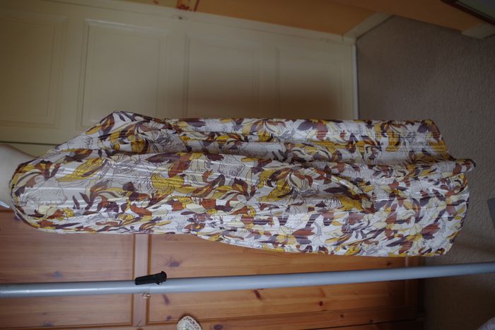 Riu Paris- Robe beige  T 40 - photo numéro 6