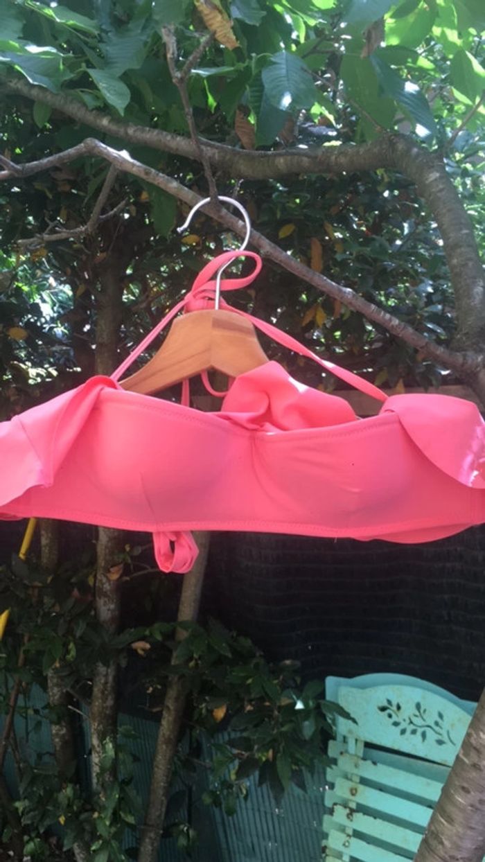 Joli maillot rose fluo - photo numéro 3