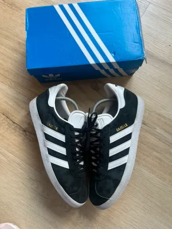 Adidas Gazelle Black White Taille 42