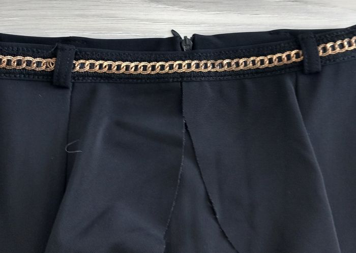Jupe courte noire taille 38 - photo numéro 2