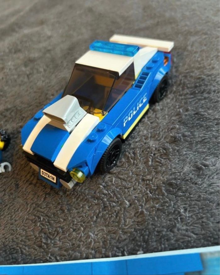 Lego city 2 voitures courses - photo numéro 3