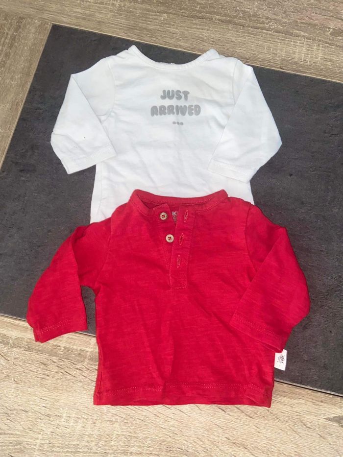 Lot 2 t-shirt 1 mois - photo numéro 4