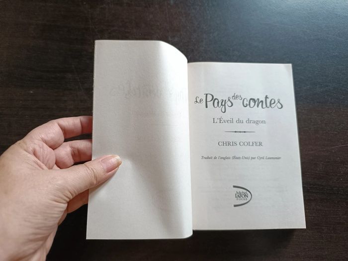 Livre LE PAYS DES CONTES: L'EVEIL DU DRAGON - photo numéro 3