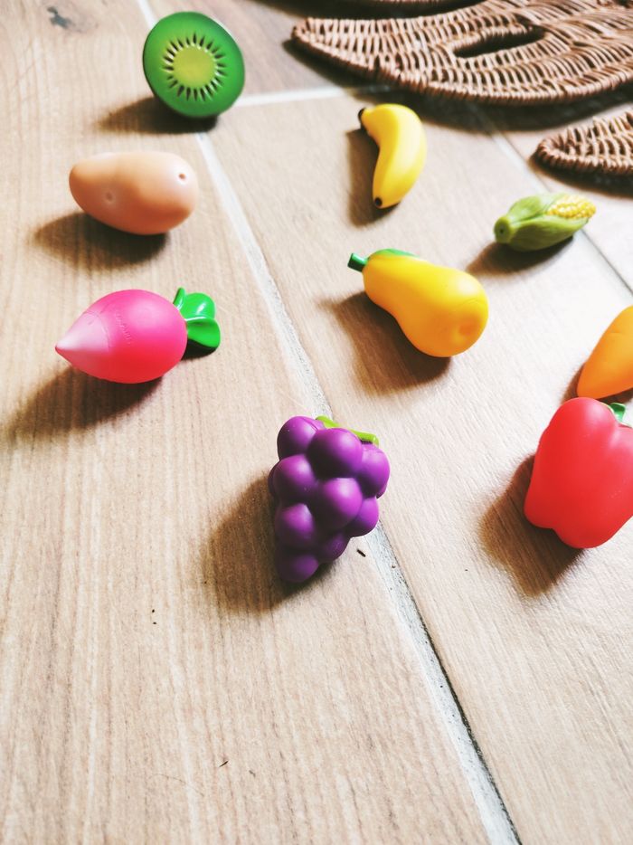 🌽Dinette lot de petits fruits et légumes divers en plastique marque Djeco - photo numéro 2