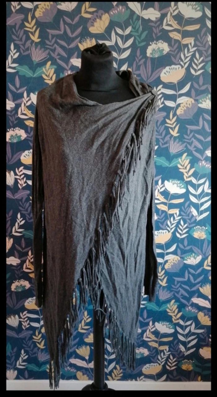 poncho avec manches taille 3