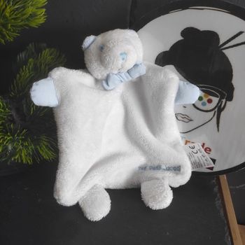 Doudou plat ours tout petit jacadi  blanc Bleu noeud Carré #geektradedoudou