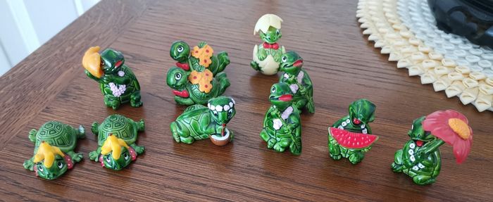 Collection de 11 figurines tortues Kinder