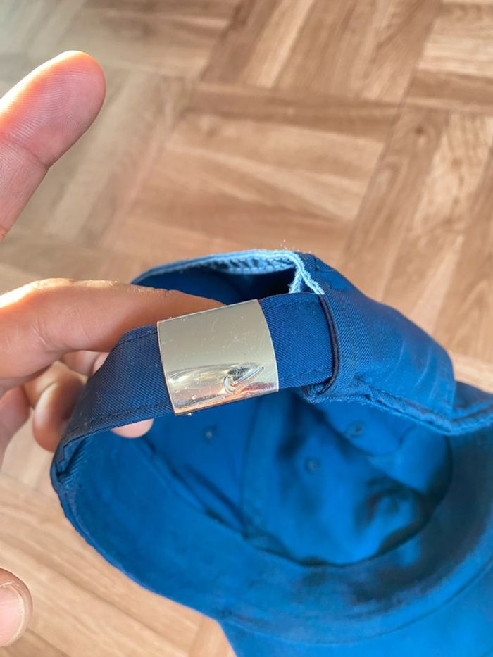 Casquette bleu marine Nike sans structure avec Swoosh métallique - photo numéro 5
