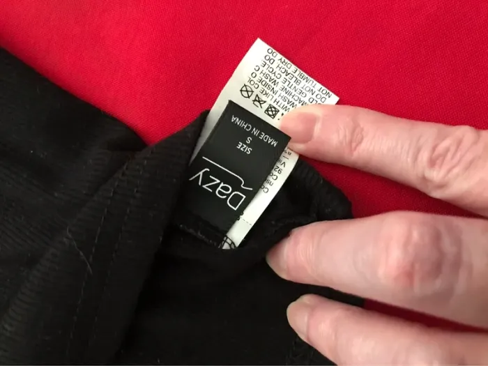 debardeur noir Taille S - photo numéro 2