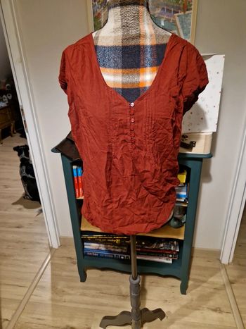 Top camaïeu rouge bordeaux taille 46