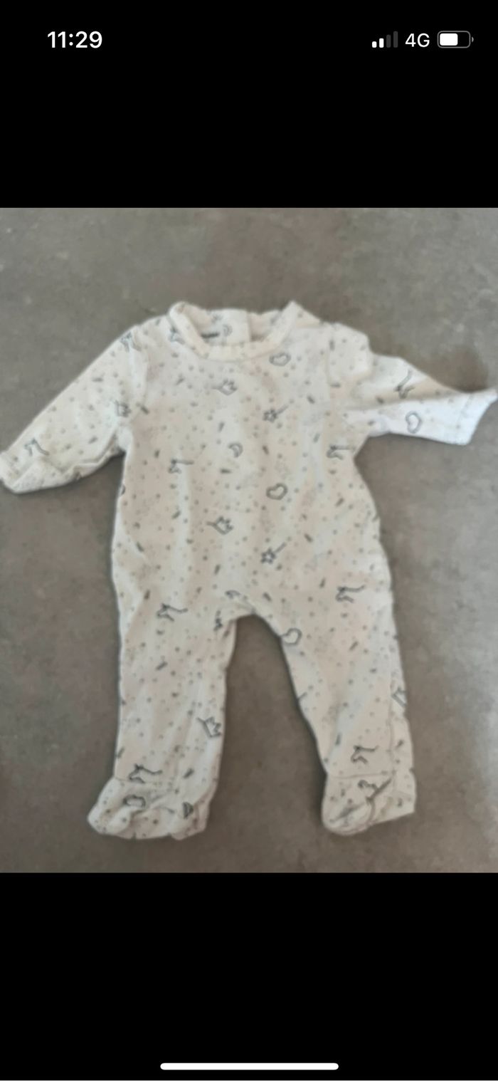 Body et pyjama - photo numéro 3